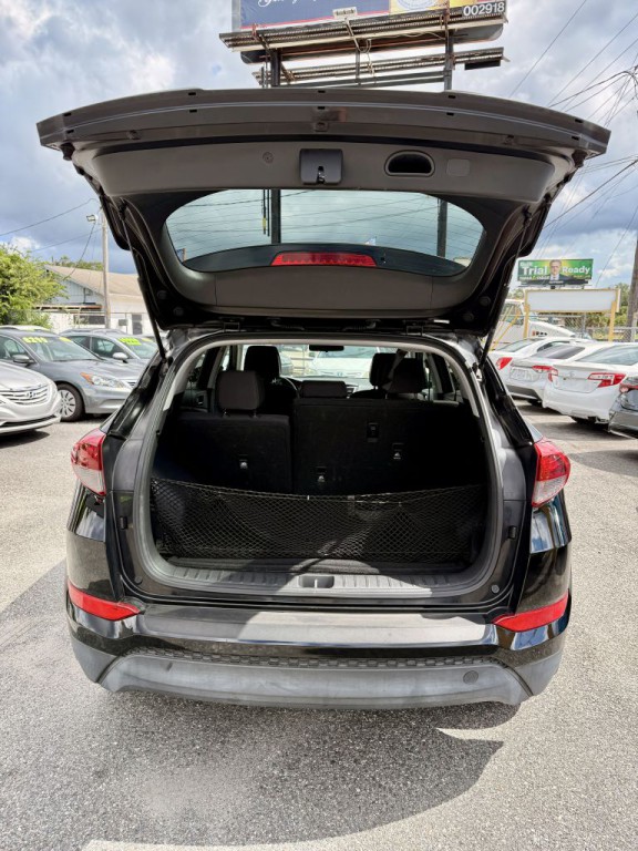 2017 Hyundai Tucson Image 10