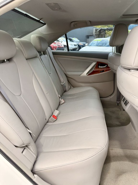 2009 Toyota Camry Image 14