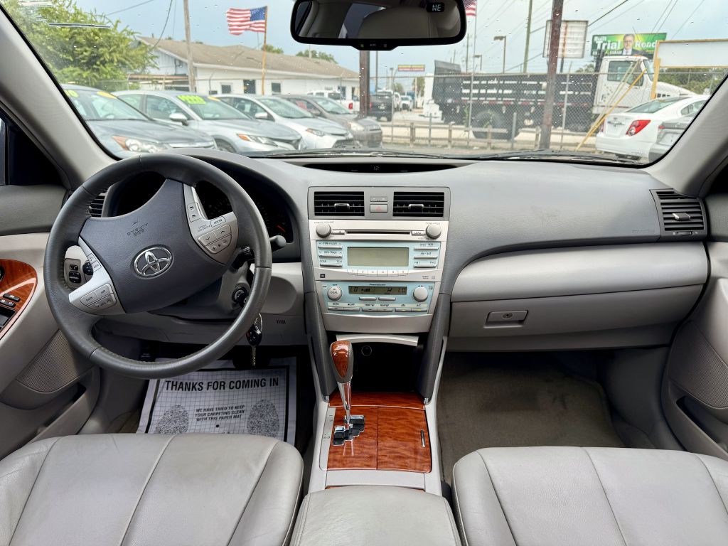 2009 Toyota Camry Image 18