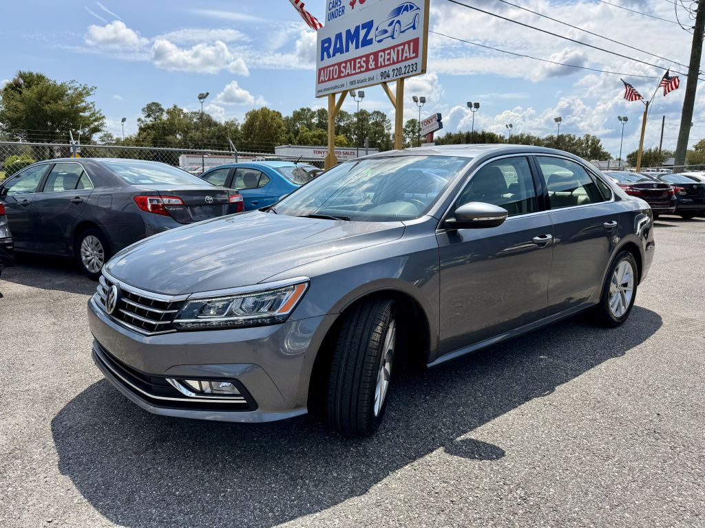 2018 Volkswagen Passat Image 2