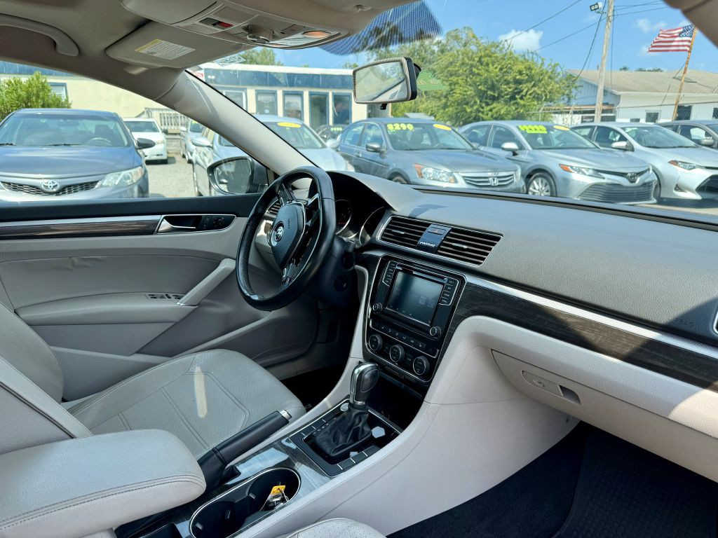 2018 Volkswagen Passat Image 14