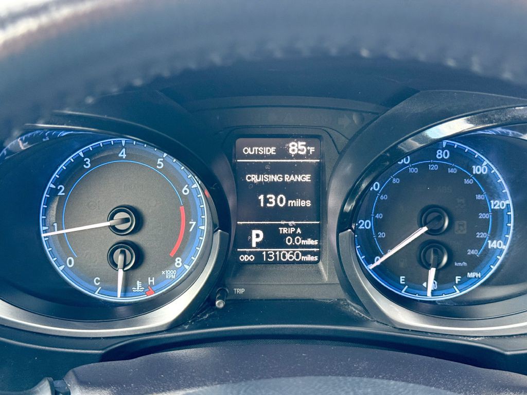 2016 Toyota Corolla Image 12