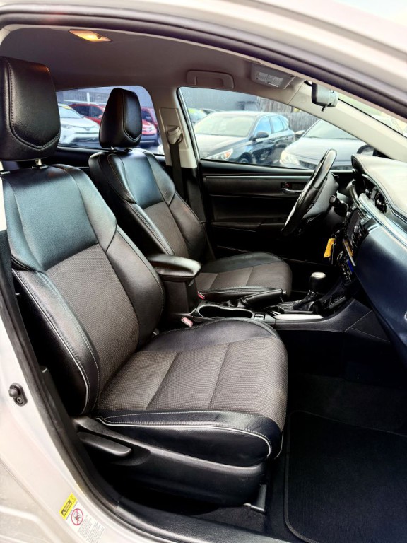 2016 Toyota Corolla Image 13
