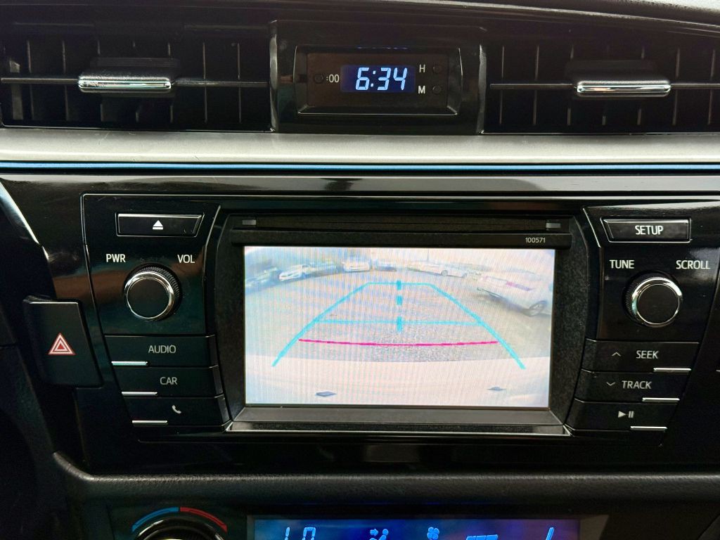 2016 Toyota Corolla Image 16