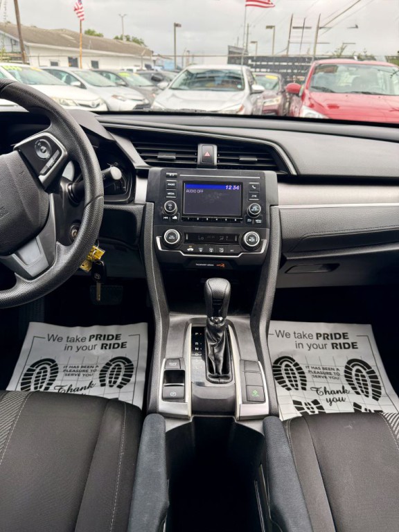 2018 Honda Civic Image 17