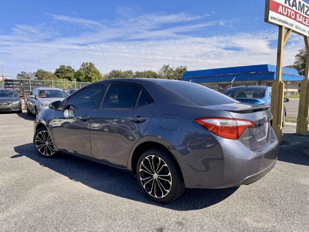 2015 Toyota Corolla Image 2