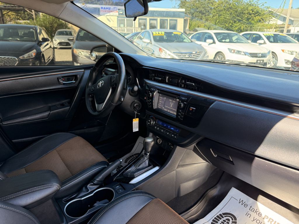 2015 Toyota Corolla Image 13