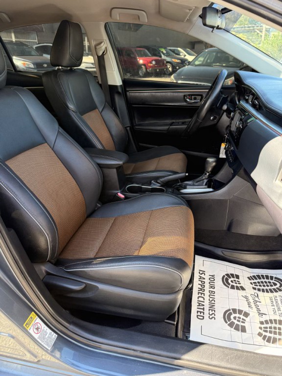 2015 Toyota Corolla Image 15