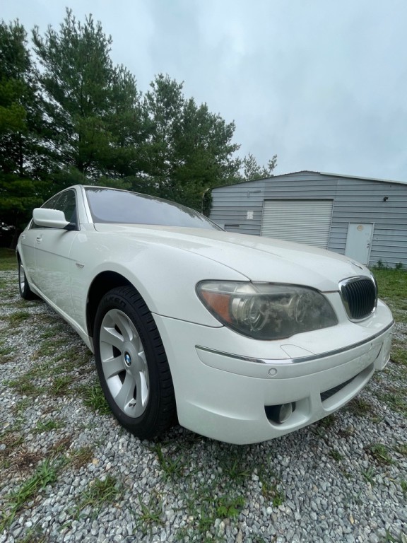 2008 BMW 7 Series Image 2