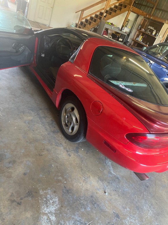 1995 Pontiac Firebird Image 6
