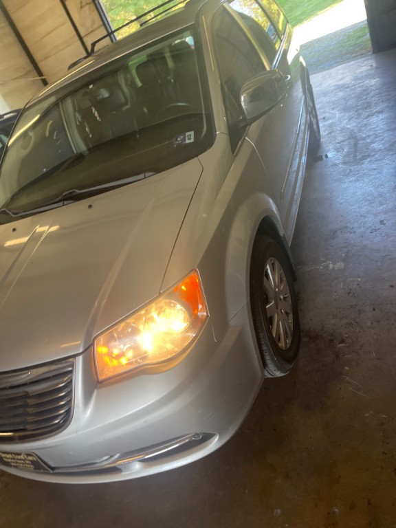 2014 Nissan Quest Image 3