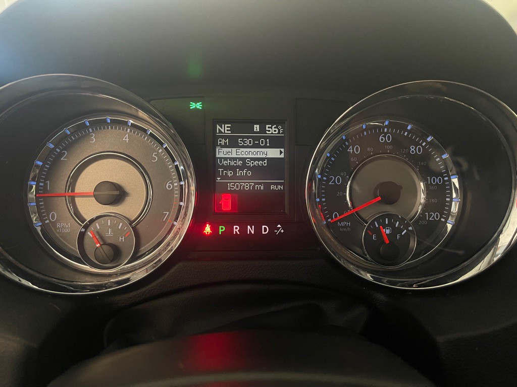 2014 Nissan Quest Image 5