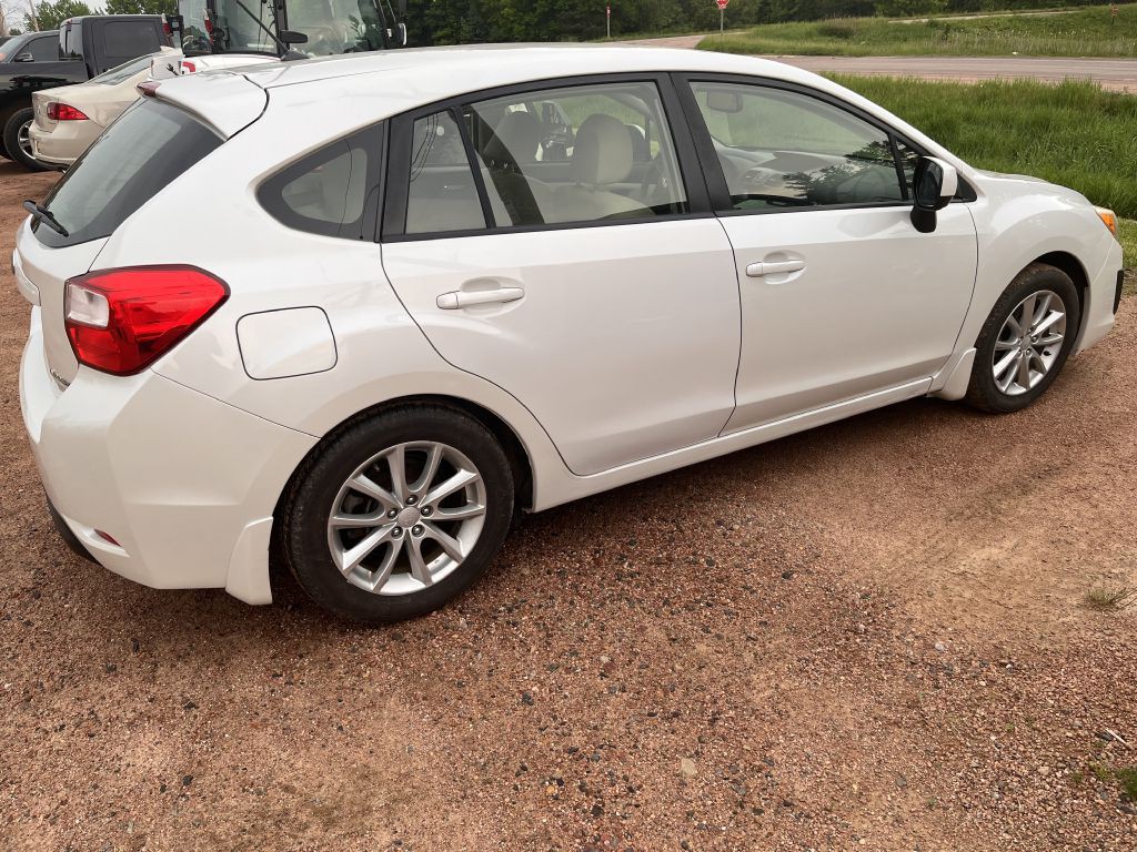 2013 Subaru Impreza Image 2