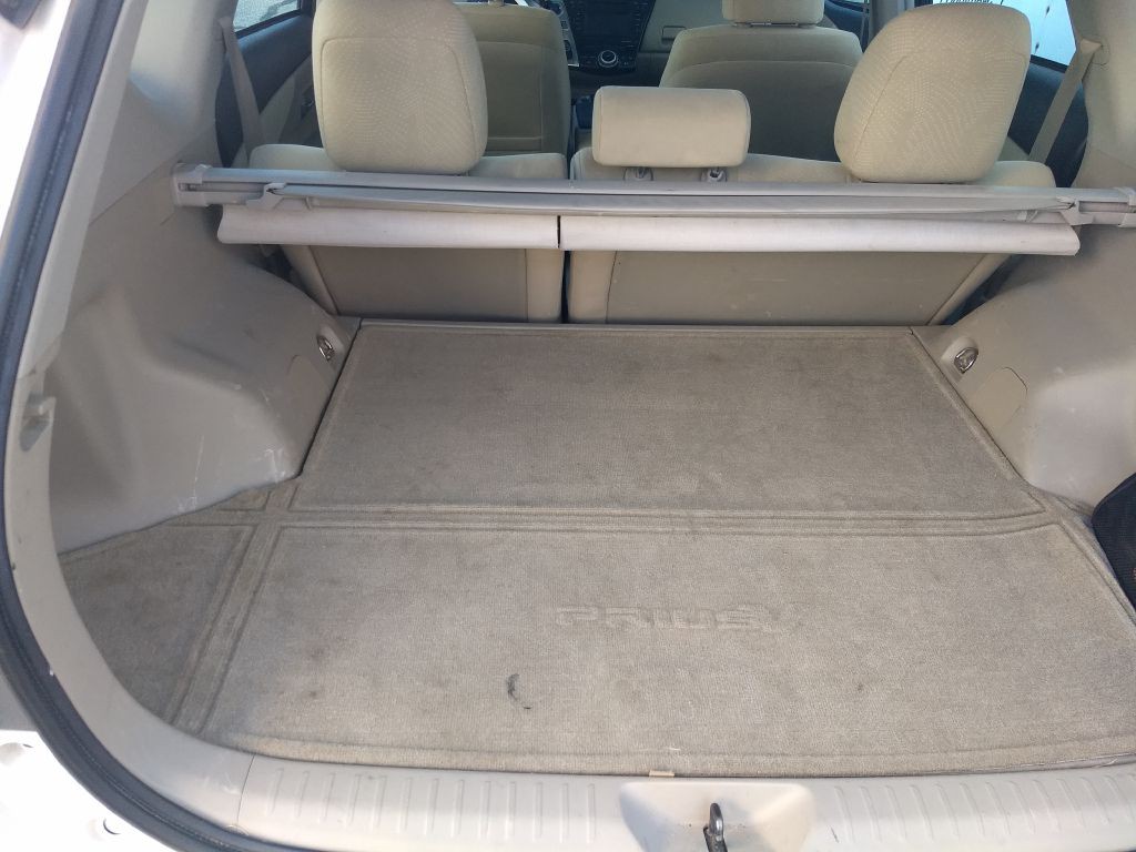 2012 Toyota Prius Image 13