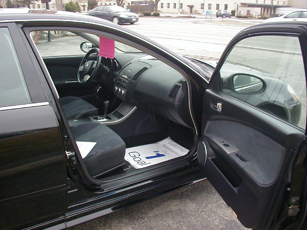 2005 Nissan Altima Image 20