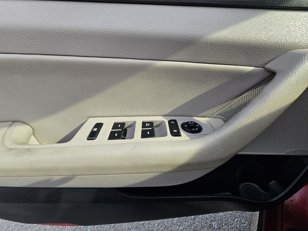 2016 Hyundai Sonata Image 14