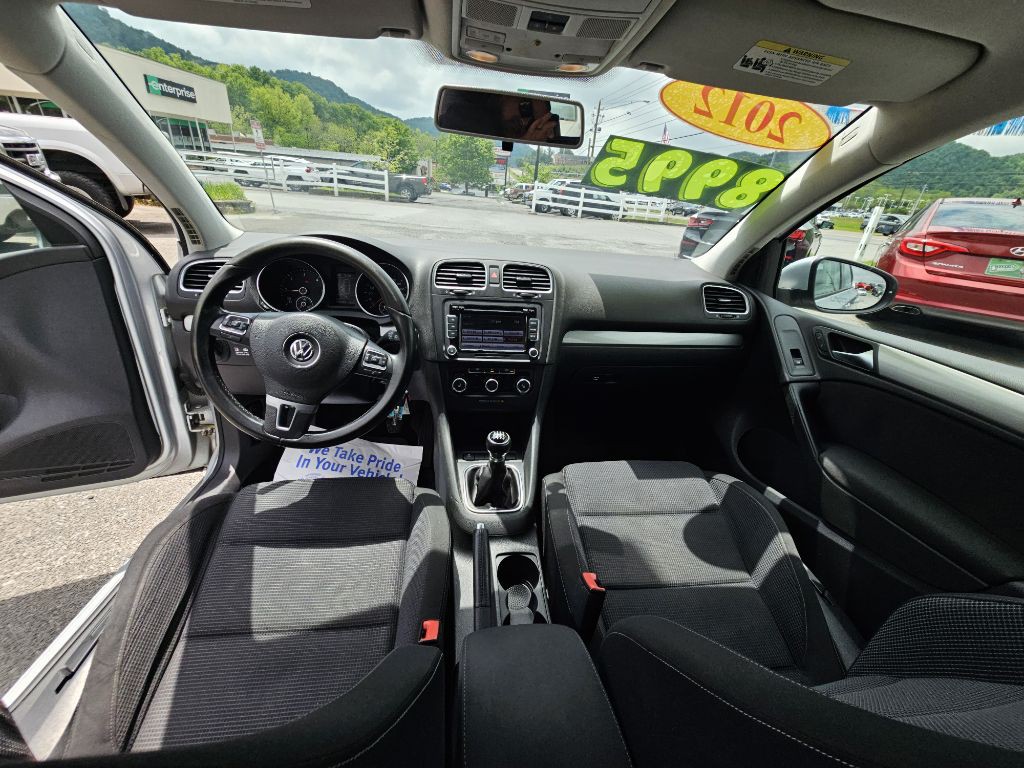2012 Volkswagen Golf Image 8