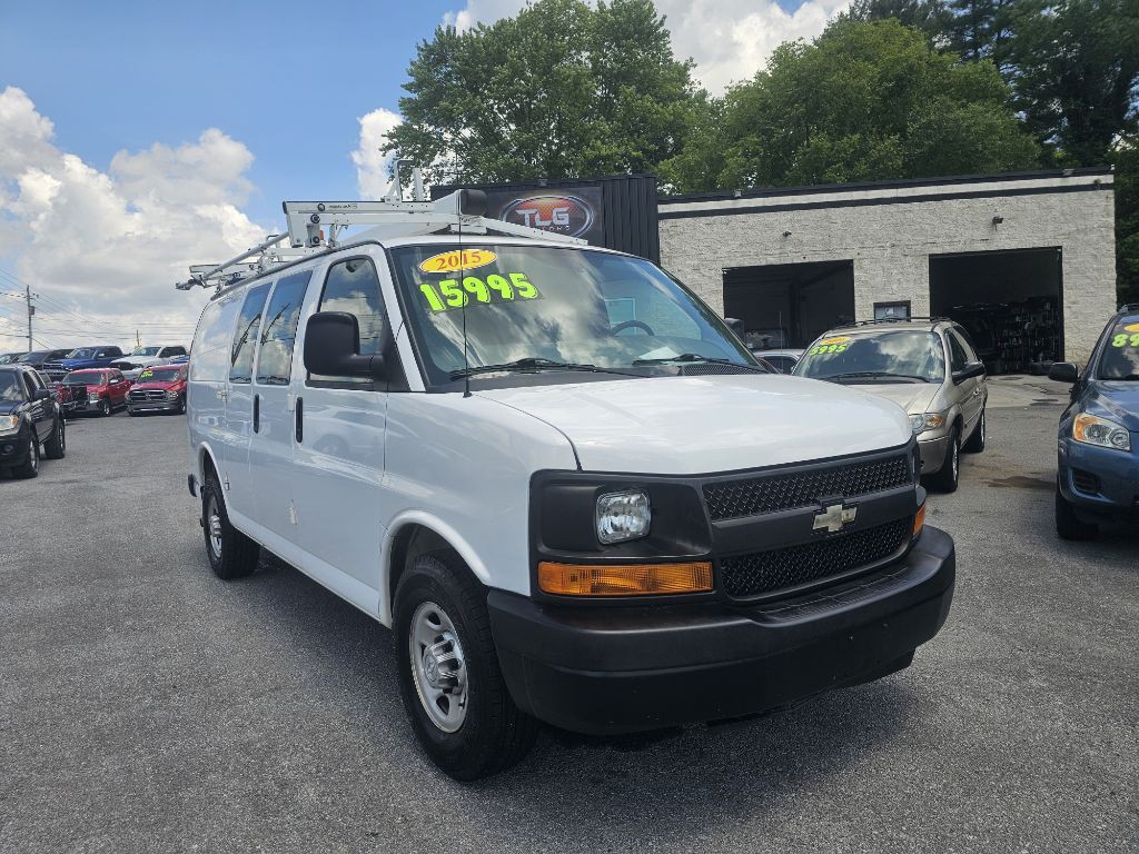 2015 Chevrolet Express Image 3