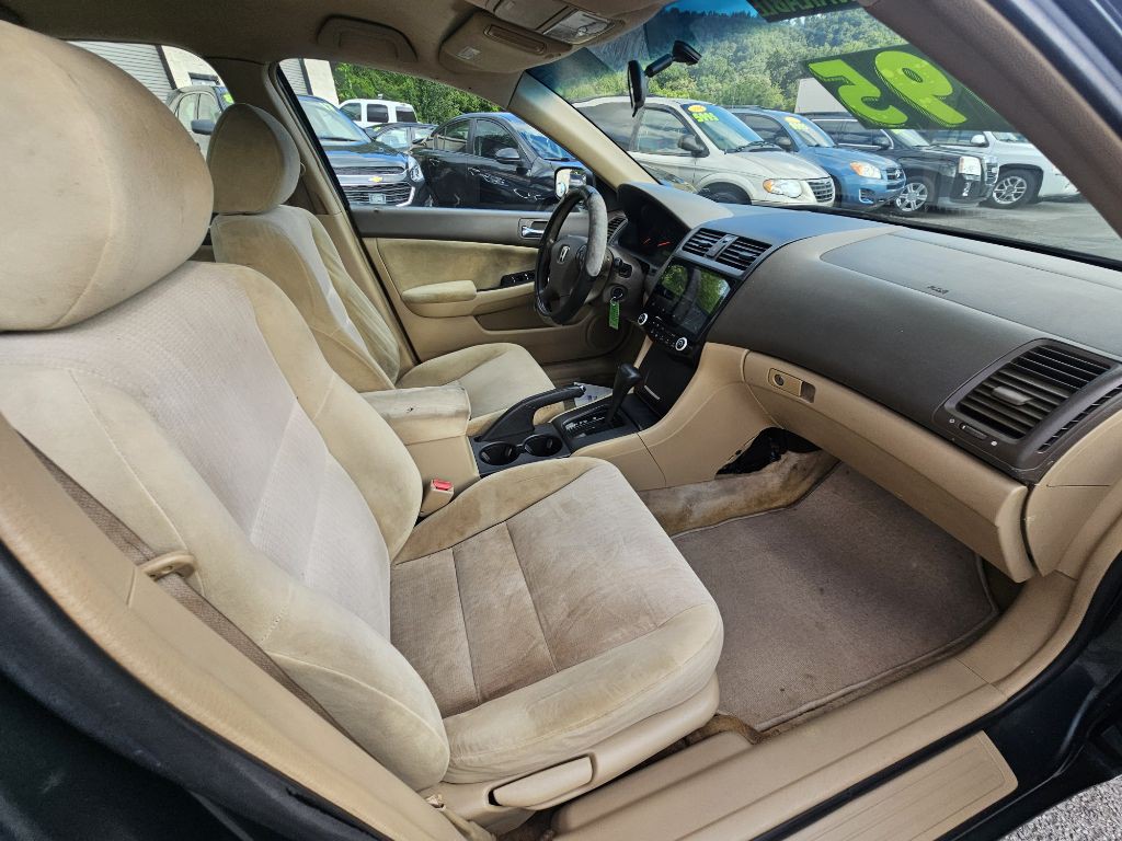 2004 Honda Accord Image 9