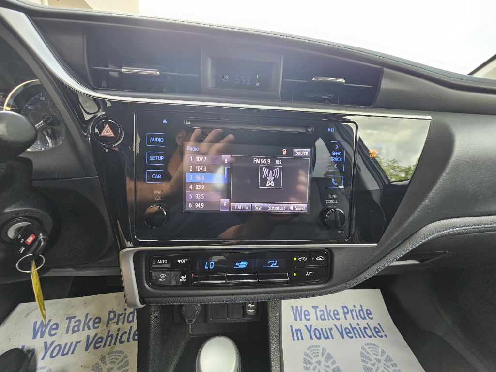 2019 Toyota Corolla Image 12