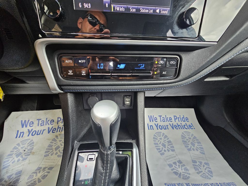 2019 Toyota Corolla Image 13
