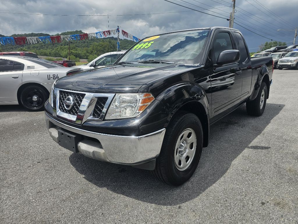 2010 Nissan Frontier Image 1