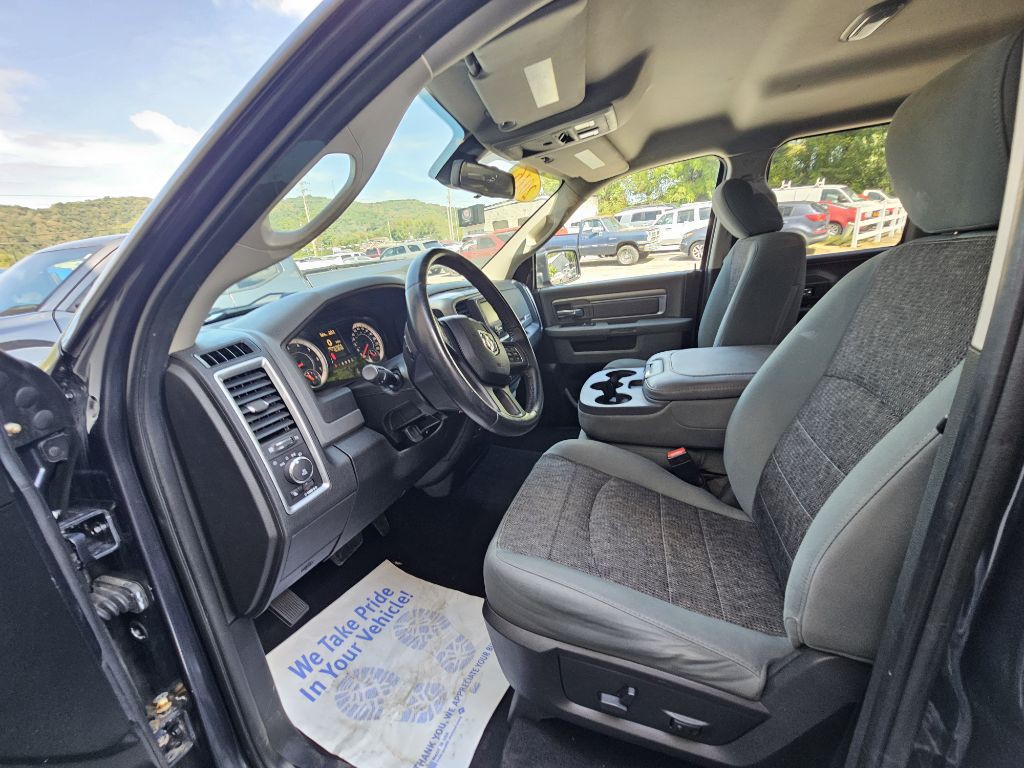 2016 RAM 1500 Image 7