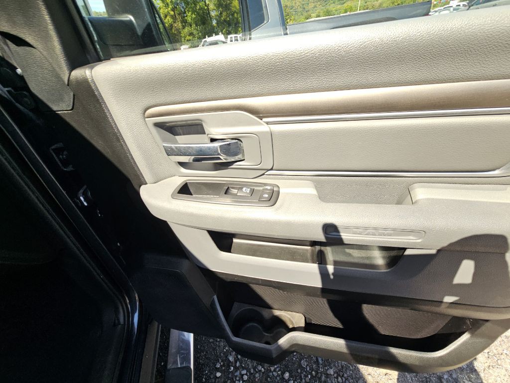 2016 RAM 1500 Image 14