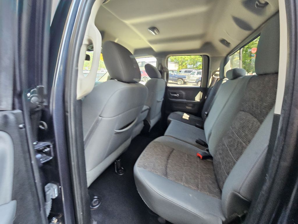 2016 RAM 1500 Image 10