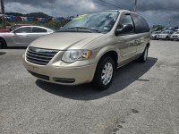 Image for 2006 Chrysler Town & Country Touring ID: 6678269