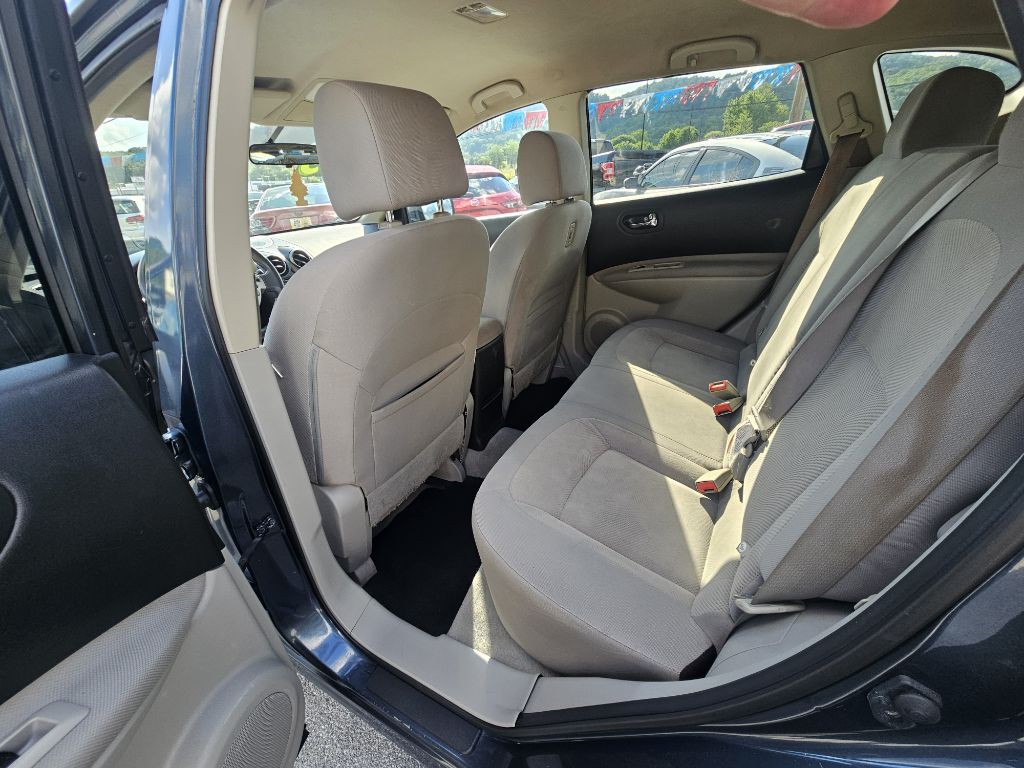 2015 Nissan Rogue Image 9
