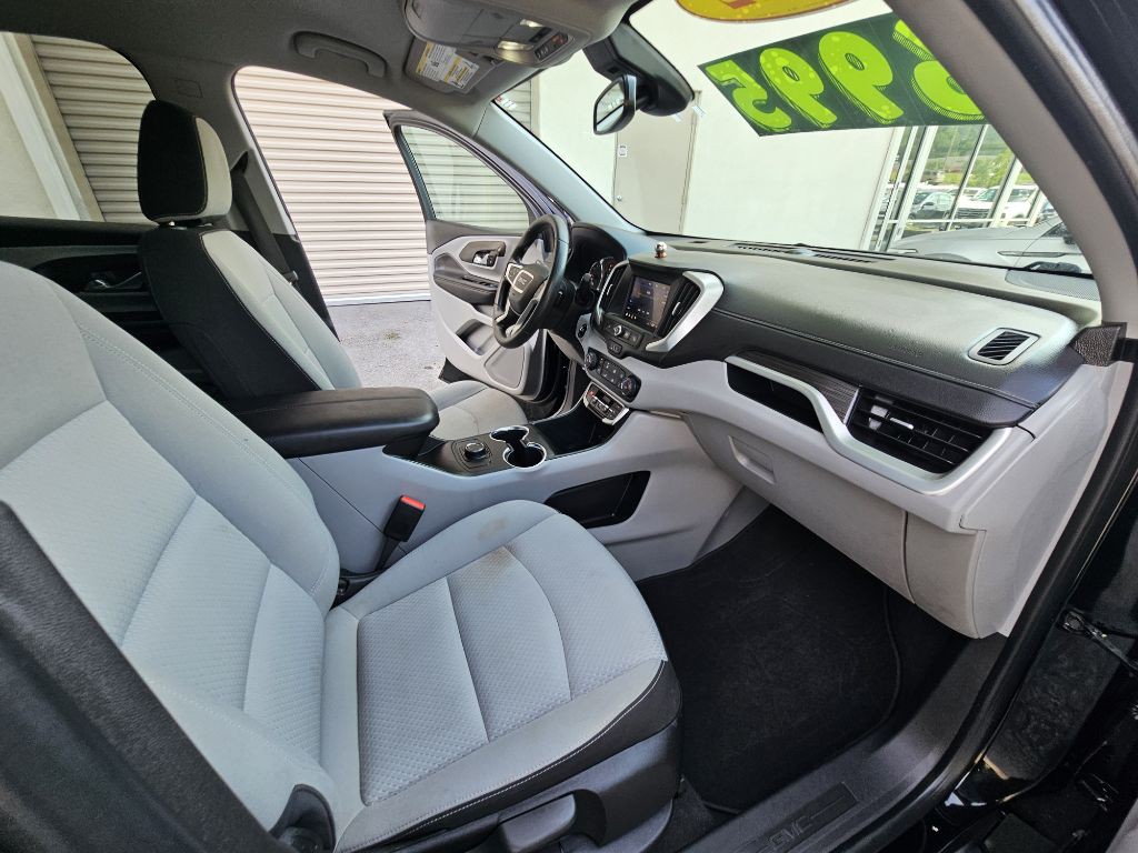 2022 GMC Terrain Image 9