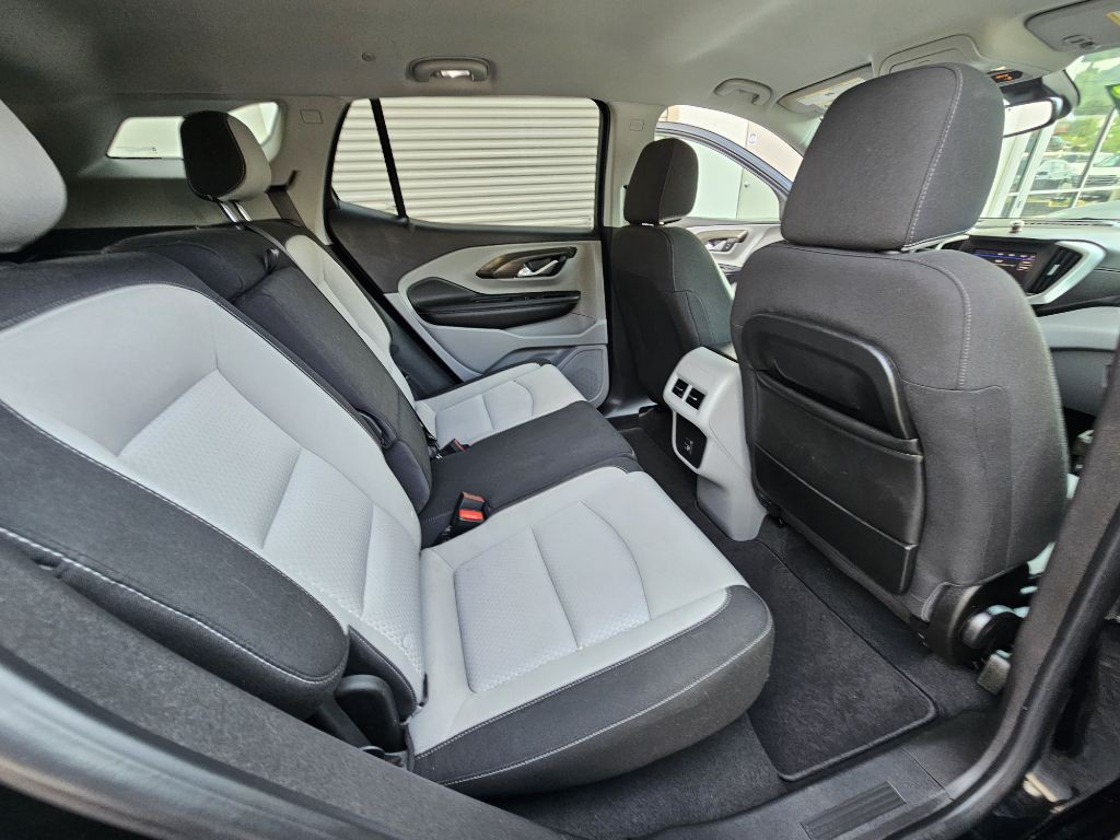 2022 GMC Terrain Image 11