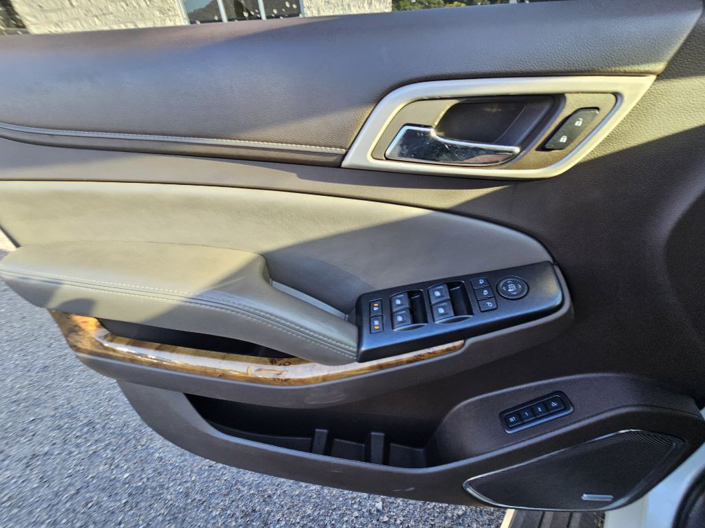 2015 GMC Yukon Image 16