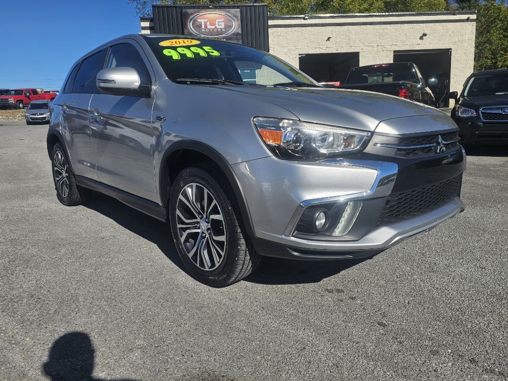 2019 Mitsubishi Outlander Image 3