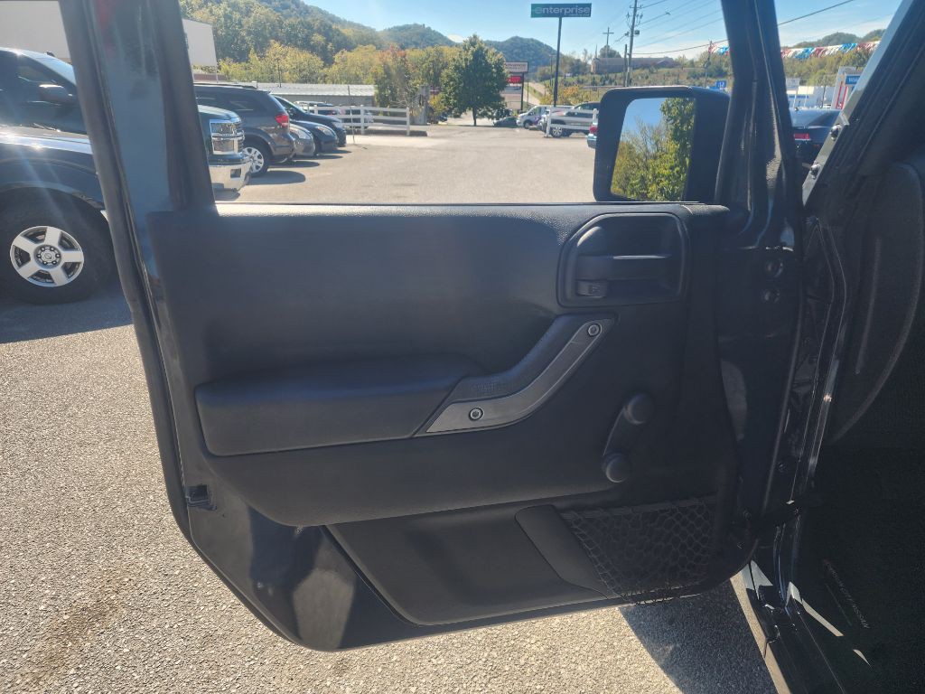 2017 Jeep Wrangler Image 6