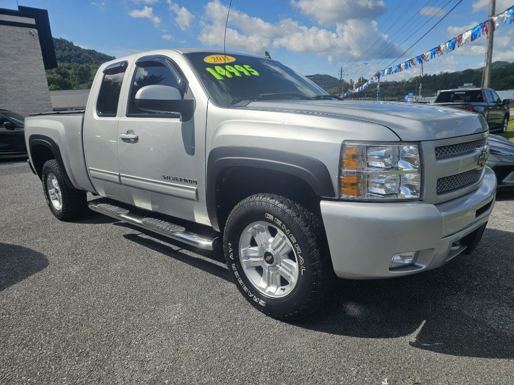 2011 Chevrolet Silverado 1500 Image 3