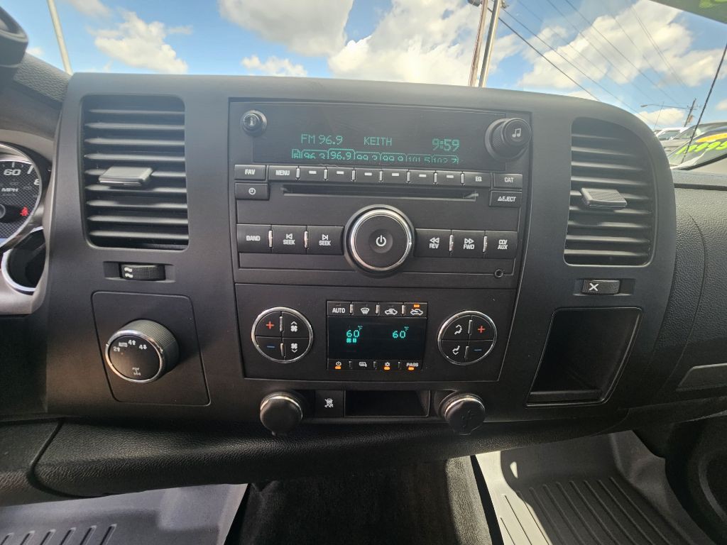 2011 Chevrolet Silverado 1500 Image 12