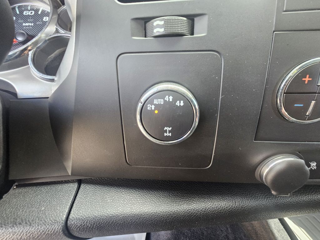 2011 Chevrolet Silverado 1500 Image 13