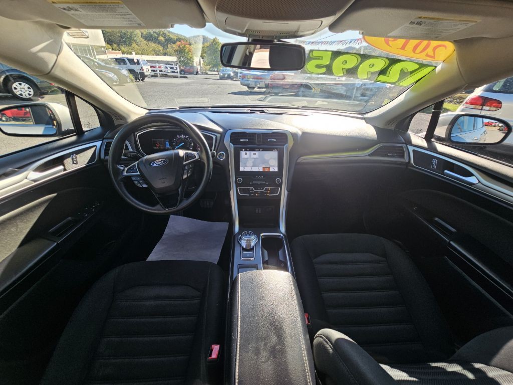 2019 Ford Fusion Image 8