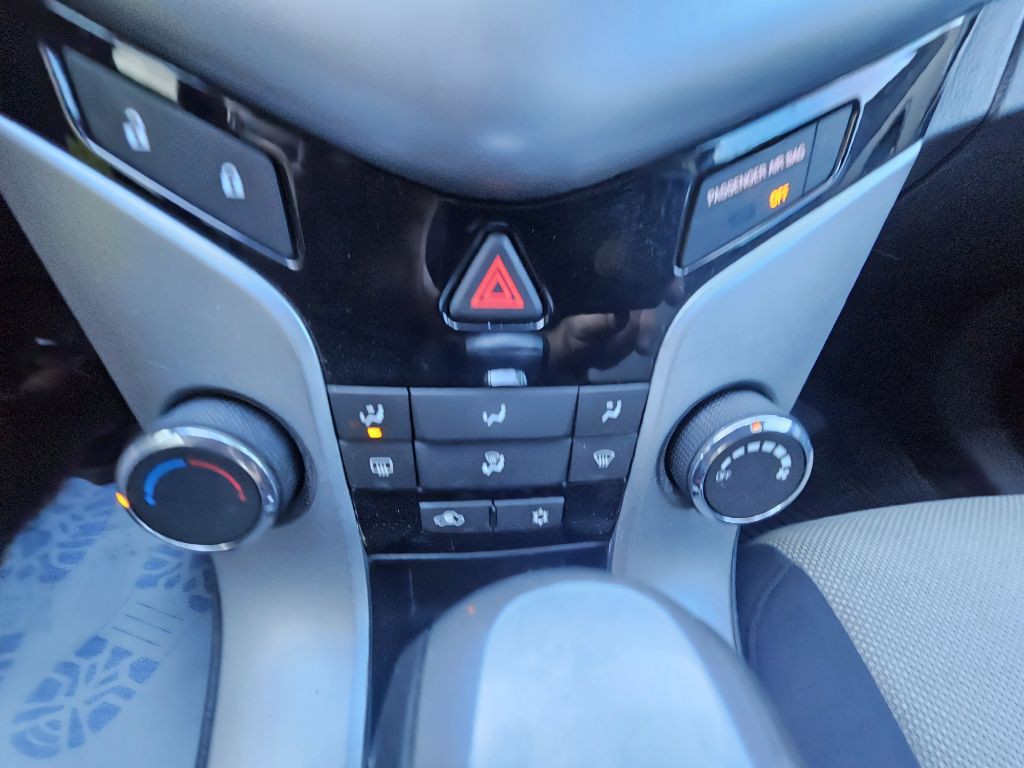 2014 Chevrolet Cruze Image 14