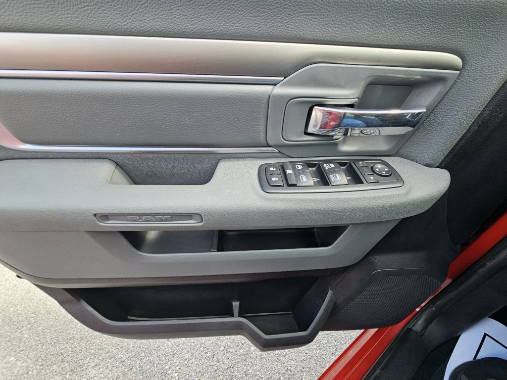 2013 RAM 1500 Image 13