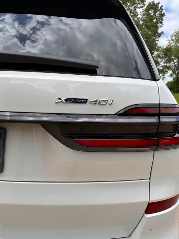 2024 BMW X7 Image 10