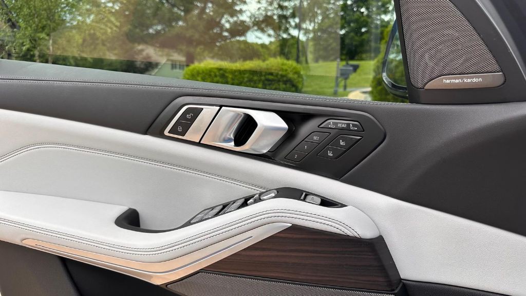 2024 BMW X7 Image 13