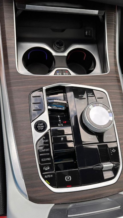 2024 BMW X7 Image 15