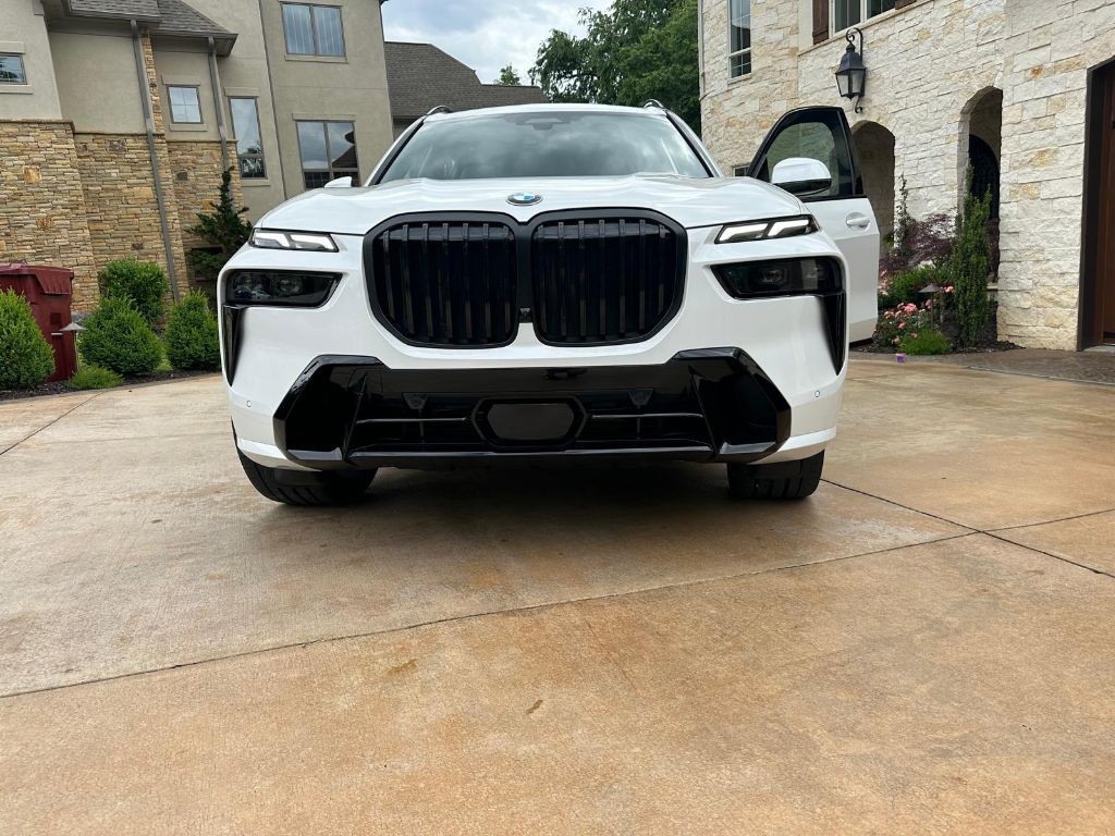2024 BMW X7 Image 27