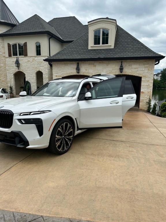 2024 BMW X7 Image 29