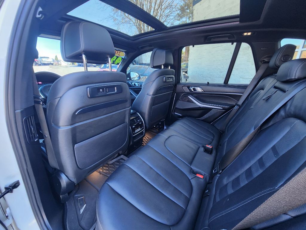 2021 BMW X5 Image 32