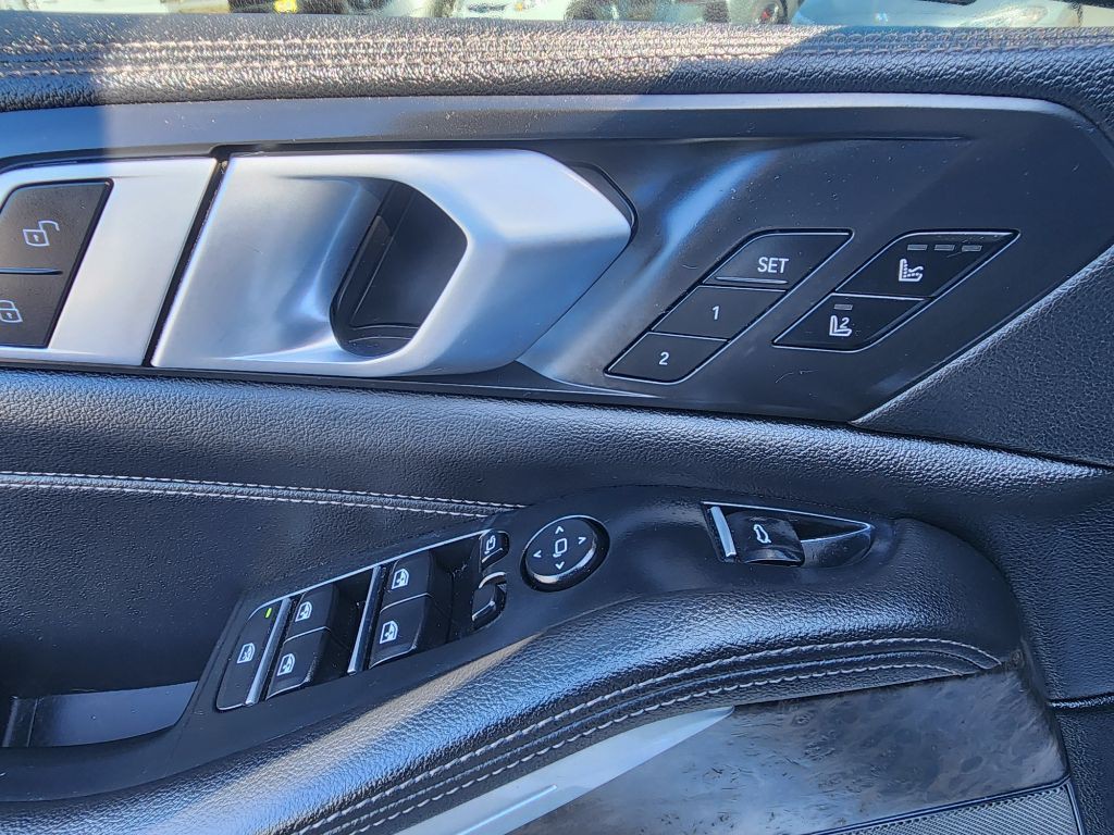 2021 BMW X5 Image 40