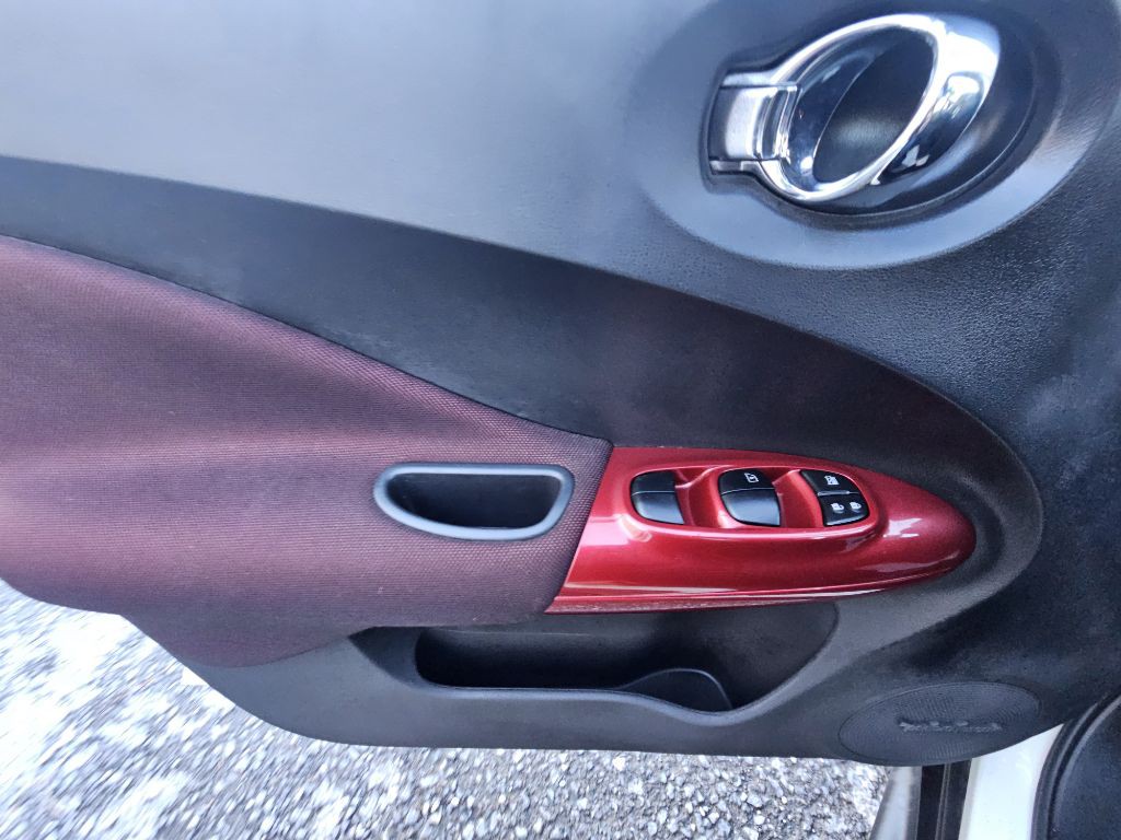 2013 Nissan Juke Image 15